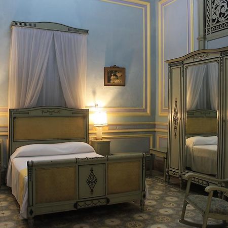 Hotel Posada Toledo & Galeria メリダ エクステリア 写真