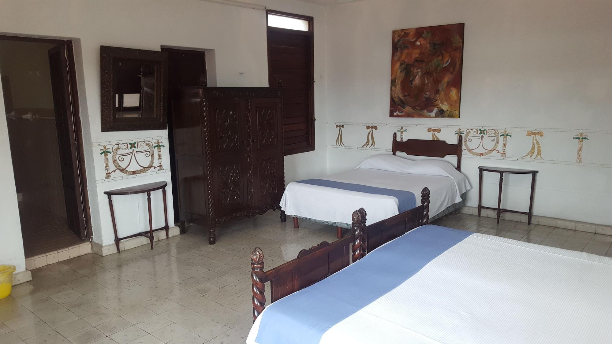 Hotel Posada Toledo & Galeria メリダ エクステリア 写真