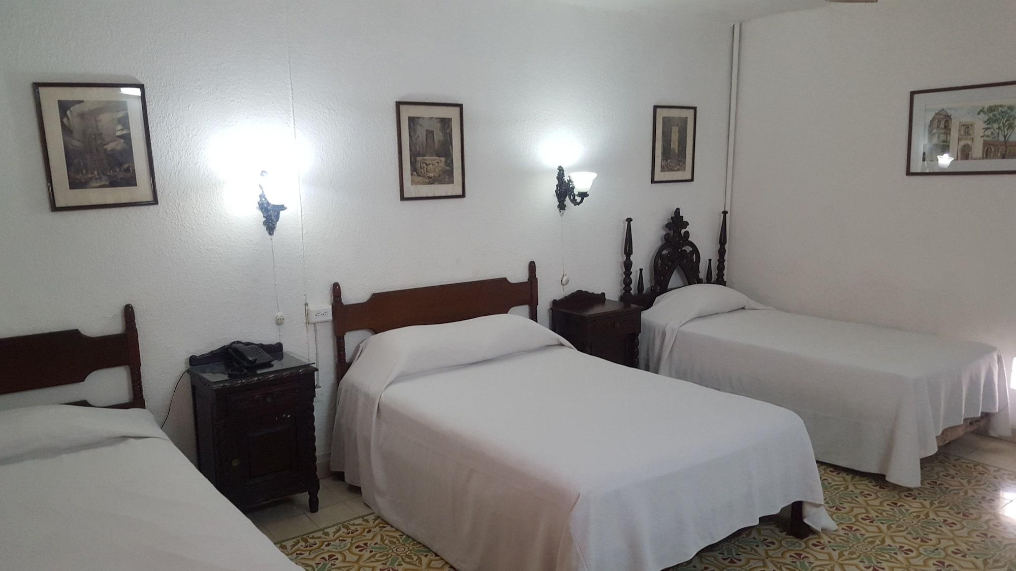 Hotel Posada Toledo & Galeria メリダ エクステリア 写真