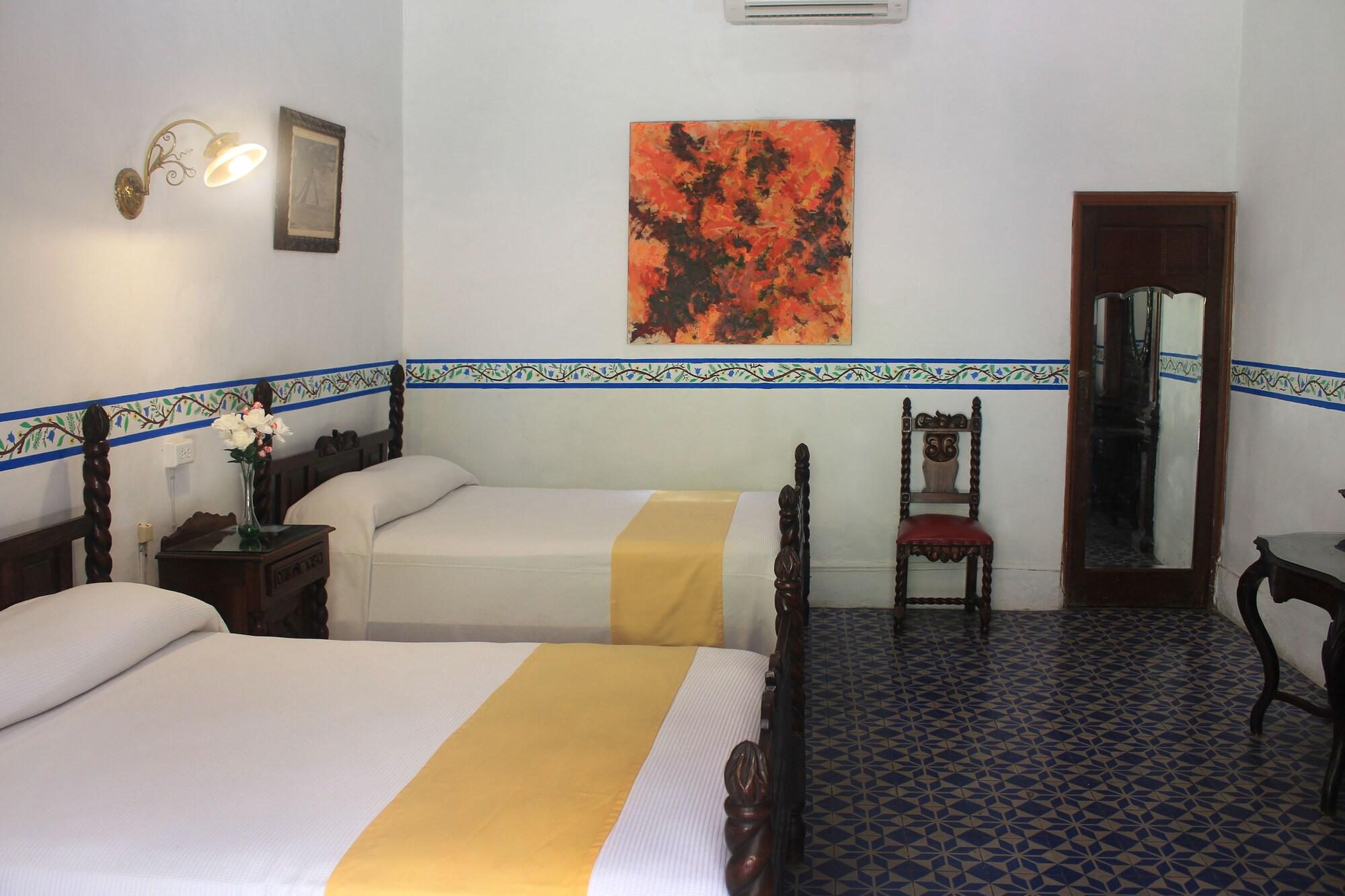 Hotel Posada Toledo & Galeria メリダ エクステリア 写真