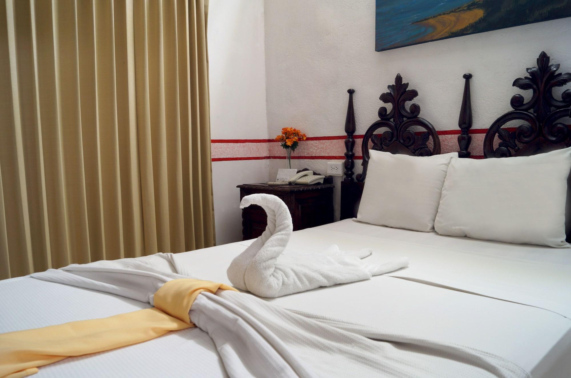 Hotel Posada Toledo & Galeria メリダ エクステリア 写真