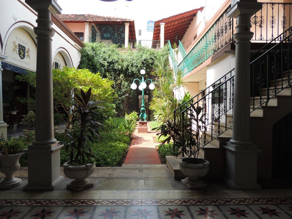 Hotel Posada Toledo & Galeria メリダ エクステリア 写真