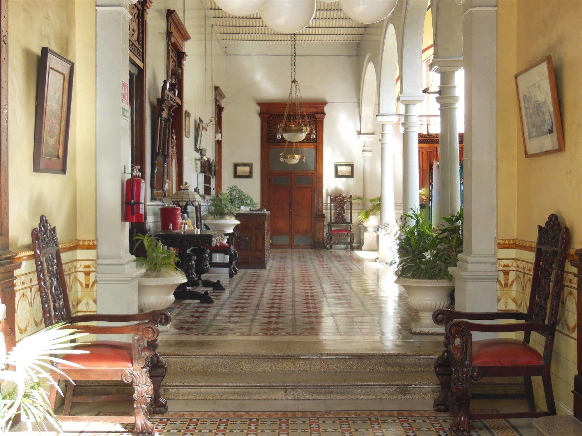 Hotel Posada Toledo & Galeria メリダ エクステリア 写真