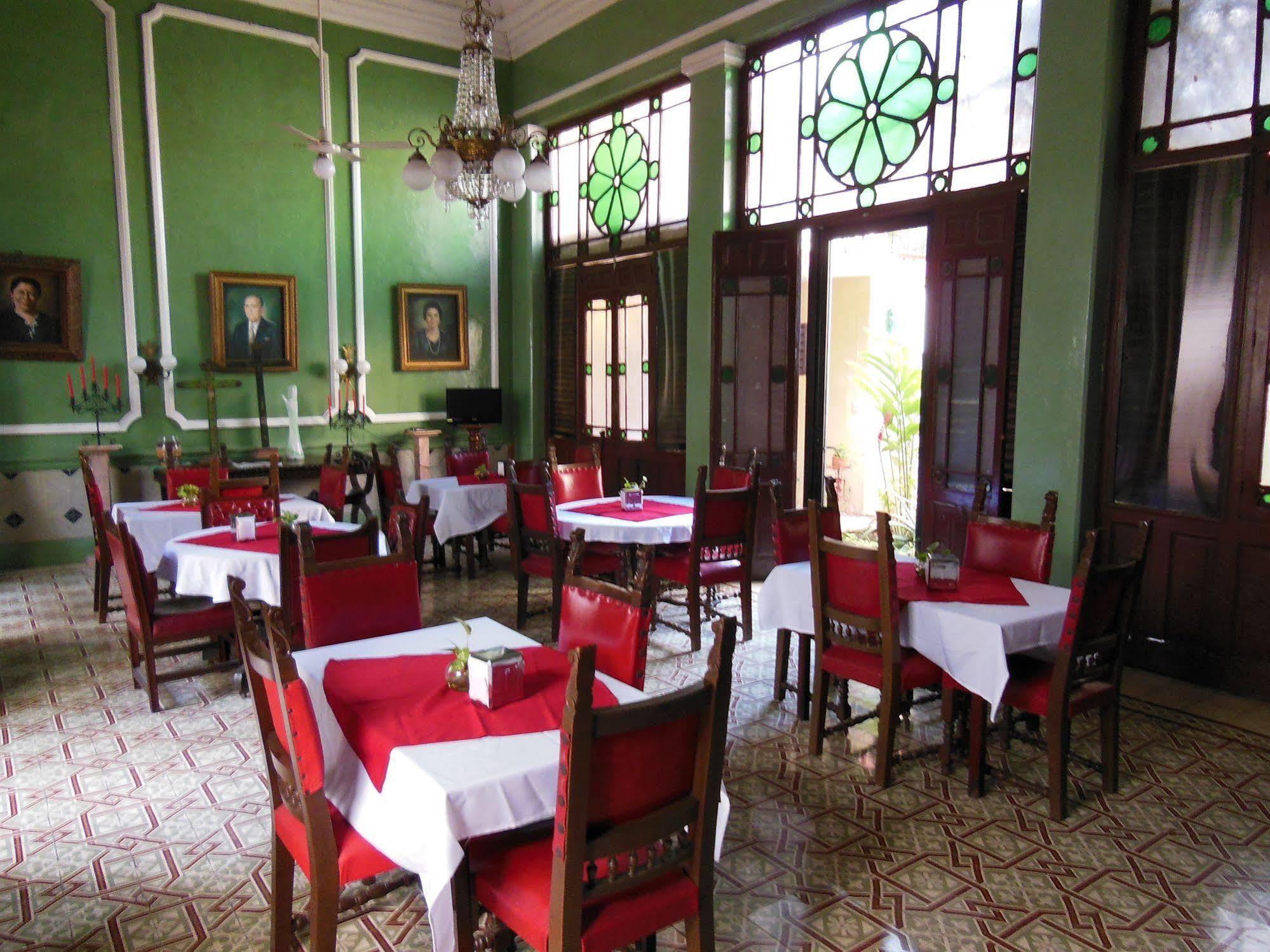 Hotel Posada Toledo & Galeria メリダ エクステリア 写真